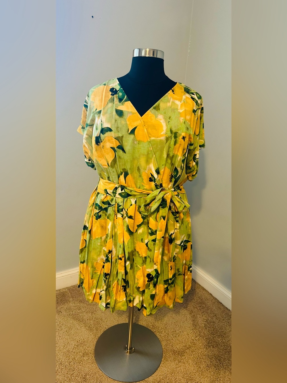 Vera Wang faux wrap dress 2x